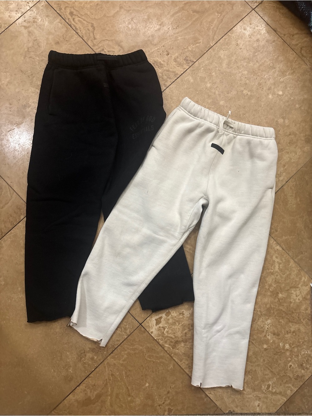 Fear of God - Essentials- Kids Cozy Elastic-Waist Sweatpants in Black and Crean